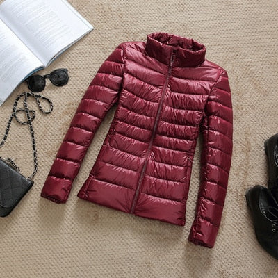2026 New Brand 90% White Duck Down Jacket Women Autumn Winter Warm Coat Lady Ultralight Duck Down Jacket Female Windproof Parka
